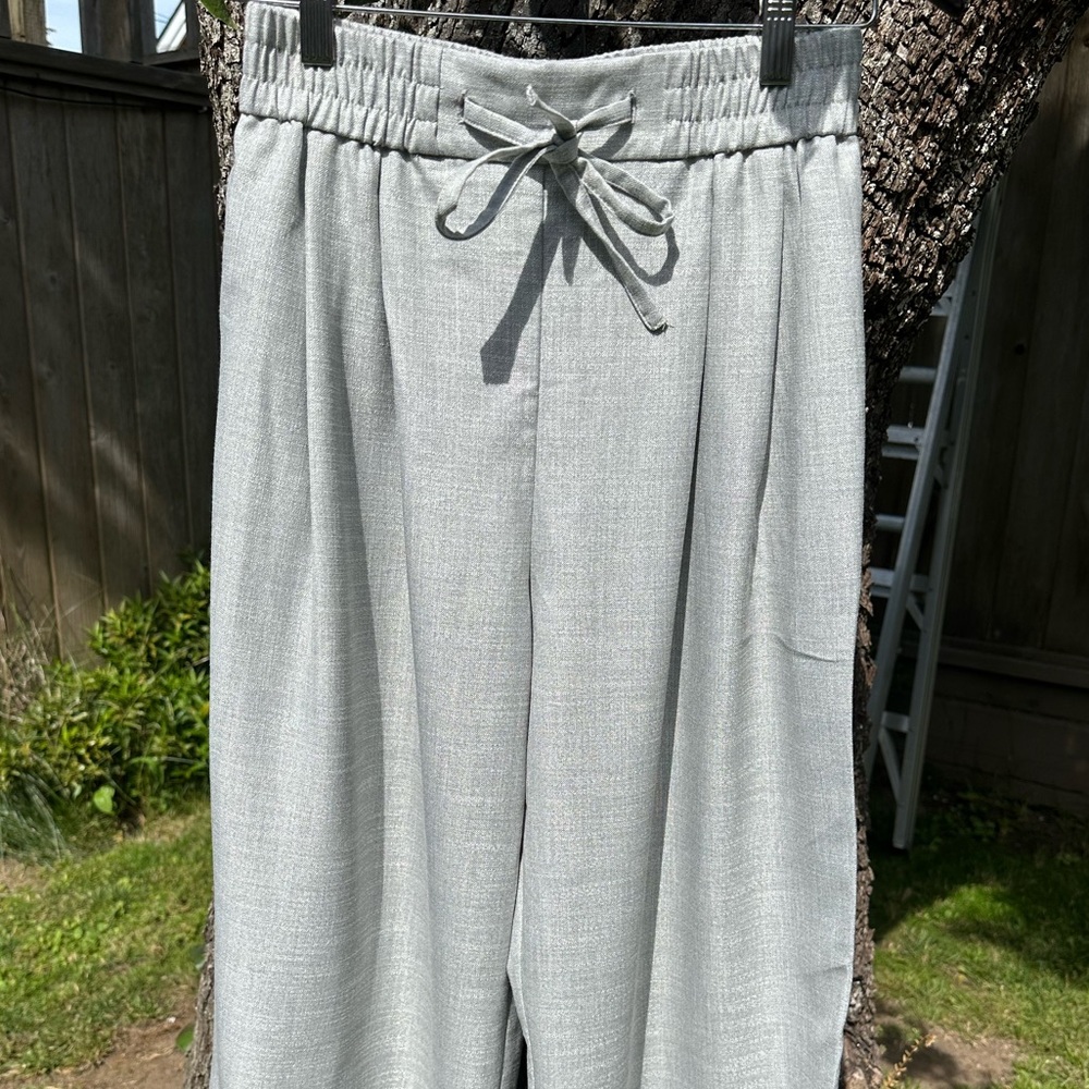 Topshop - Pleated Grey Trouser
